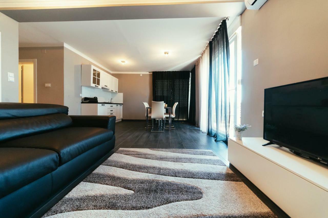 Apartments Prestige Petrcane Exteriér fotografie
